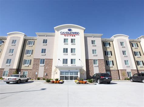 This HOTEL is 100 PCT Non-Smoking The Hampton Inn St. . Best hotels in st joseph mo